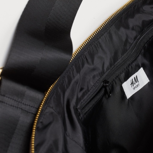 P.E Nation x H&M | Sports Bag - Picture 3 of 4
